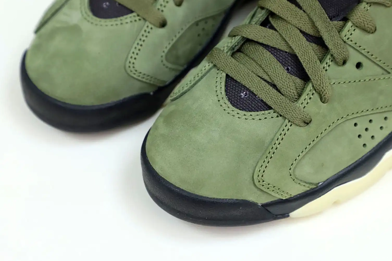 AIR SCOTT TRAVIS 'OLIVE' RETRO Kimikick JORDAN 6 X 0706